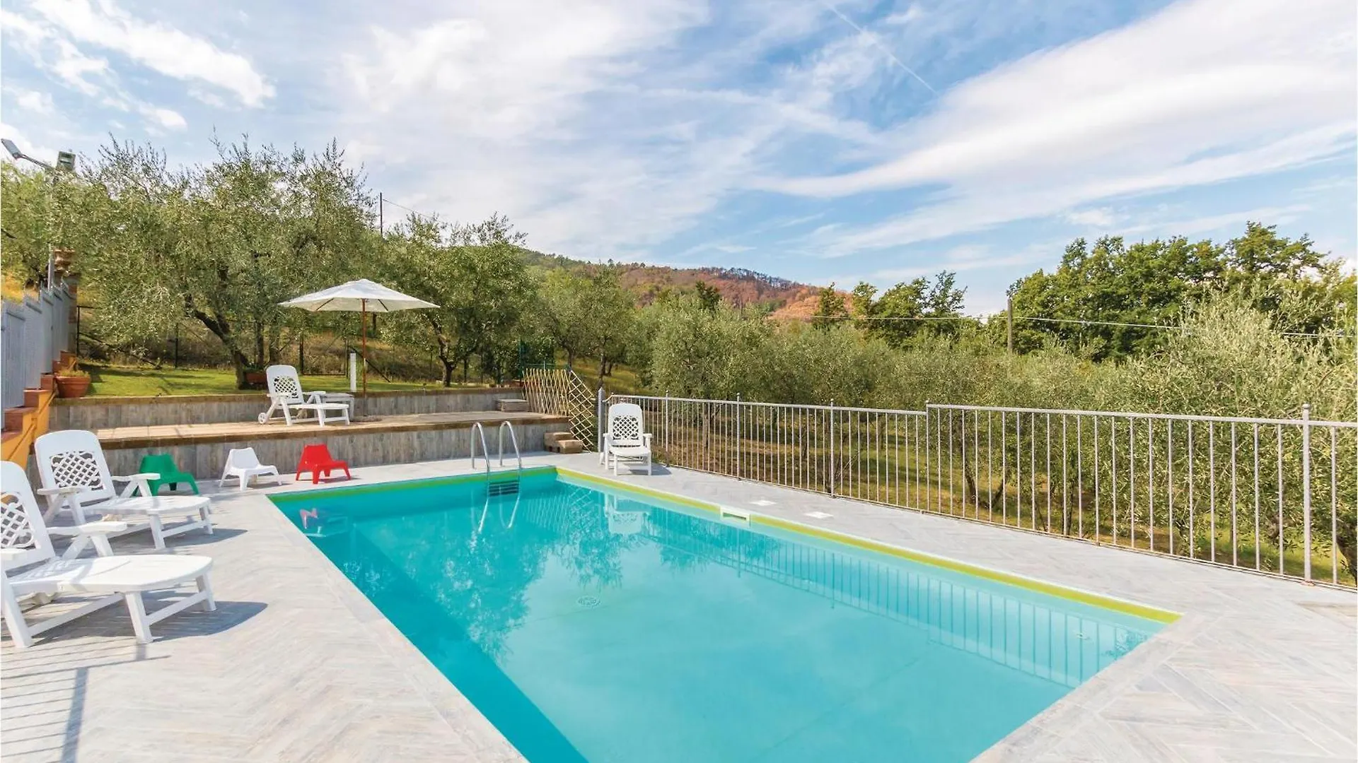 Stunning Home In Casalguidi Pt With Wifi Cantagrillo Italy